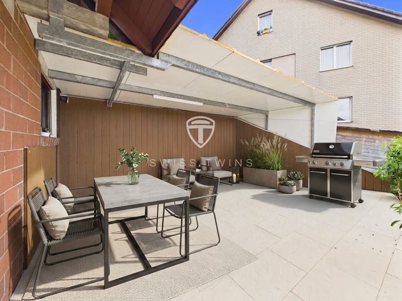 6.5-Zi. Wohnung mit 180 m² Terrasse in Stallikon (2)