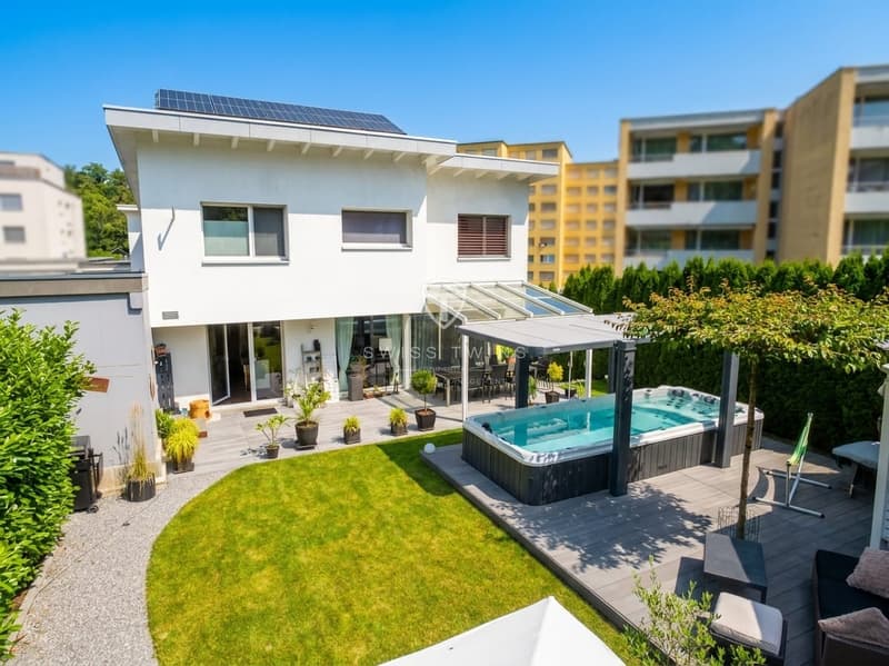 Modernes 6.5-Zimmer-Einfamilienhaus mit Wellnessoase in Emmenbrücke (1)