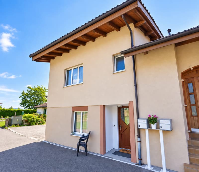 4.5 % Rendite | Doppelhaus mit 2 × 5.5 Zimmern | 11 Zimmer | 574 m² Grundstück | Niederbipp (2)