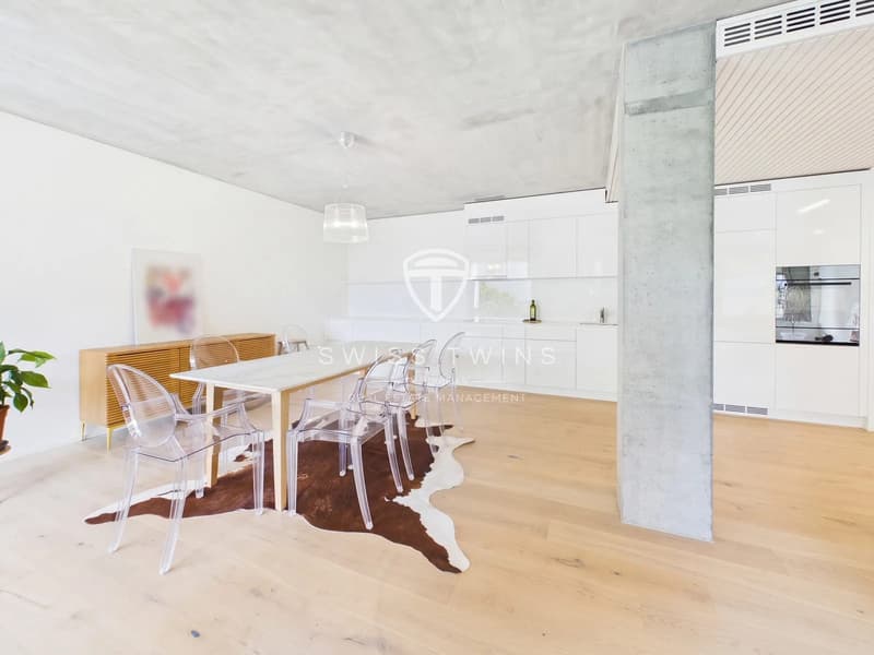 Moderne 2.5-Zimmer-Wohnung mit 98 m², Loggia & Dachlounge in Zürich Oerlikon (2)