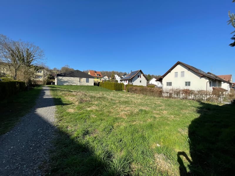 Terreno edificabile con permesso di costruire per una casa multifamiliare con 6 unità abitative (6)