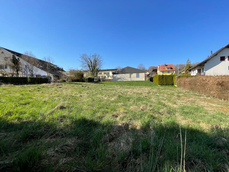 Terreno edificabile con permesso di costruire per una casa multifamiliare con 6 unità abitative (8)