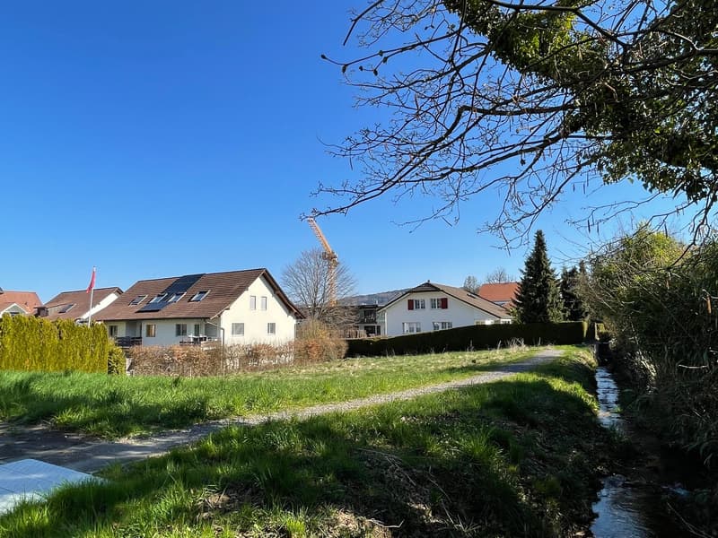 Terreno edificabile con permesso di costruire per una casa multifamiliare con 6 unità abitative (4)