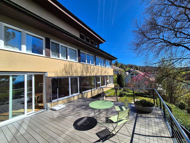Exklusives 7.5 Zimmer Einfamilienhaus an privilegierter Sonnenlage (1)