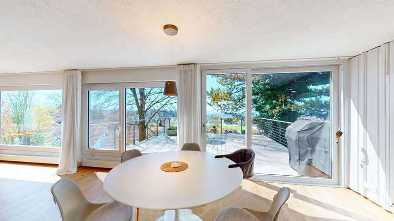 Exklusives 7.5 Zimmer Einfamilienhaus an privilegierter Sonnenlage (4)