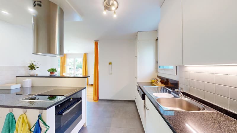 Charmante 3½-Zimmer Wohnung mit traumhafter Gartenanlage (6)