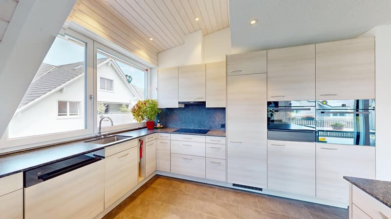 Familienfreundliche 5½-Zimmer Dachmaisonette Wohnung an bester Lage (7)