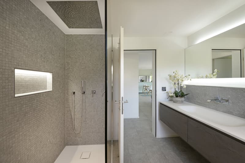 3½-Zimmer-Wohnung mit grossem Wohndisponibel und sonnigem Westbalkon (6)