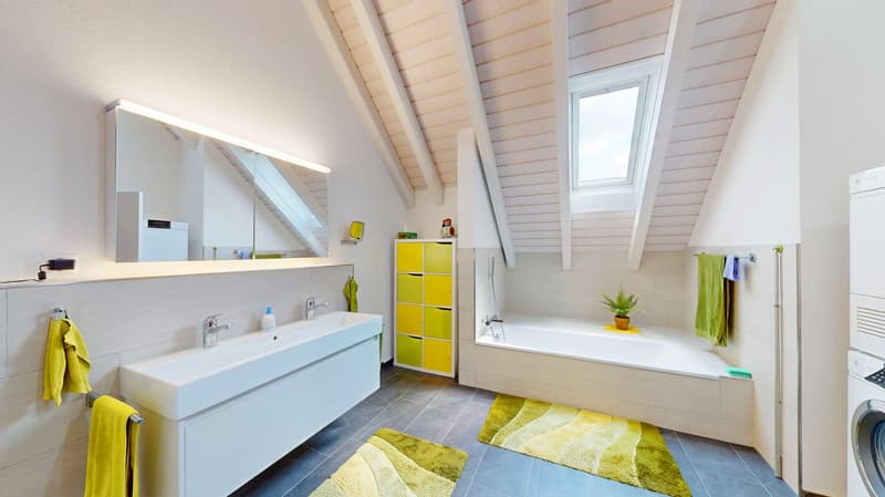 Sehr grosszügige 5½-Zimmer Dachmaisonette Wohnung an familienfreundlicher und zentraler Lage (9)