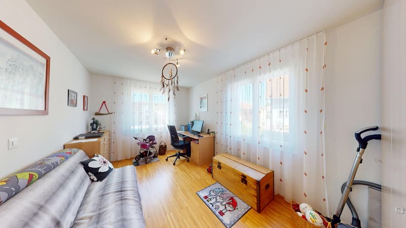 Charmante 3½-Zimmer Wohnung mit grosszügigem Garten (6)