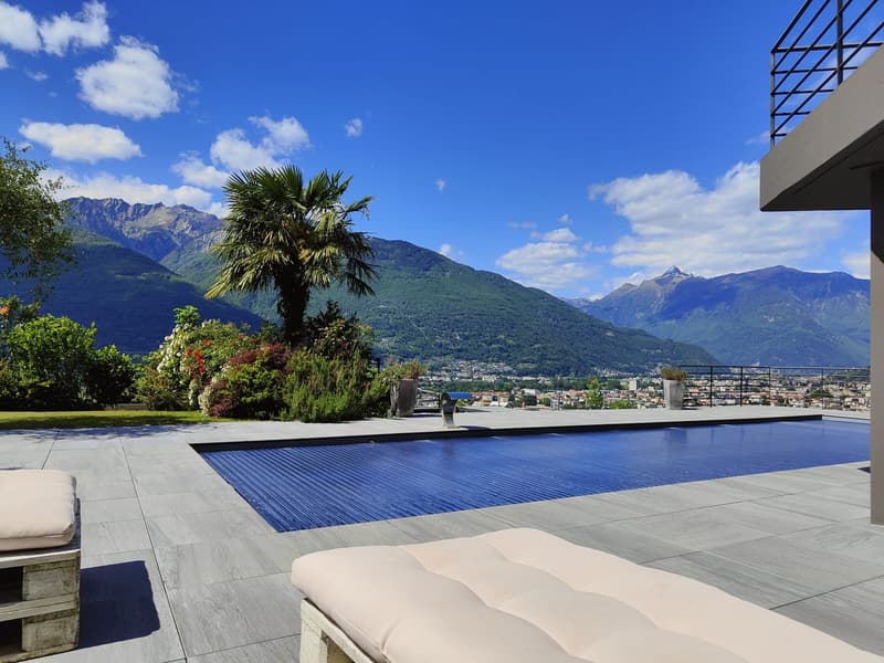 Camorino - Casa bifamiliare con splendida vista aperta e piscina (11)