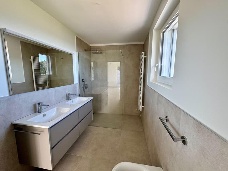 Cademario – Esclusiva villa con piscina e spettacolare vista lago (10)