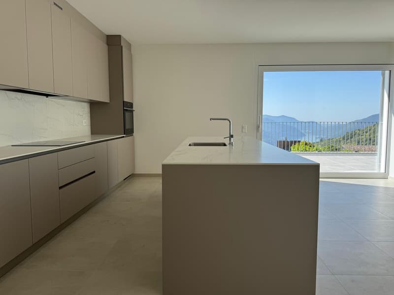 Cademario – Esclusiva villa con piscina e spettacolare vista lago (4)