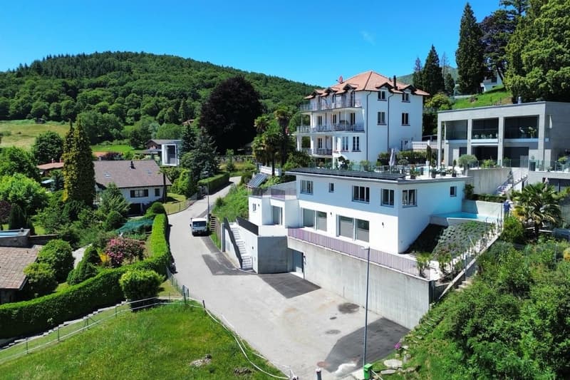 Cademario – Esclusiva villa con piscina e spettacolare vista lago (15)