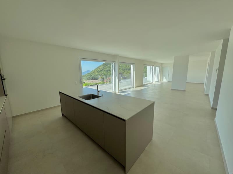 Cademario – Esclusiva villa con piscina e spettacolare vista lago (6)
