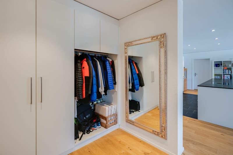 Wohnen mit Weitsicht - exklusive Terrassenwohnung in Utzigen (16)