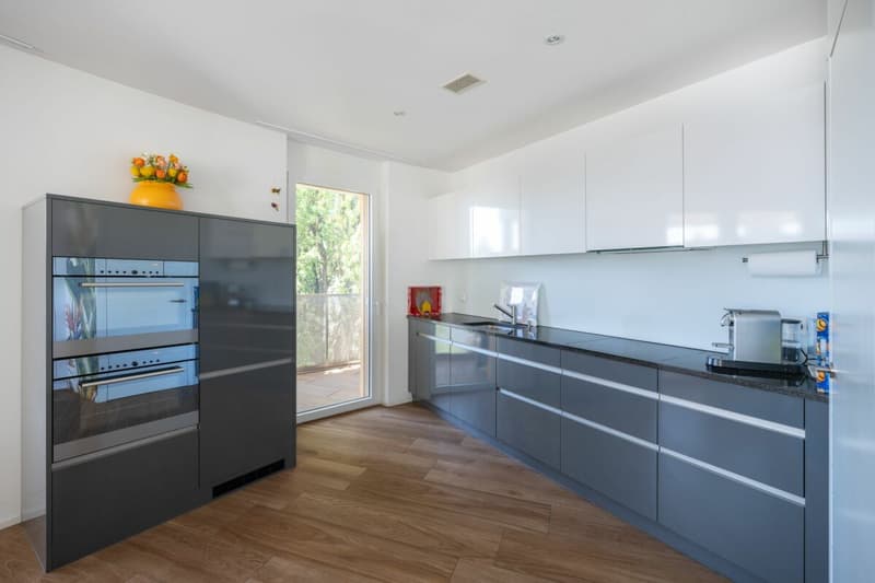 Stilvolles Wohnen mit Weitsicht - Exklusive 4.5 Zimmer Eigentumswohnung in Zollikofen (4)