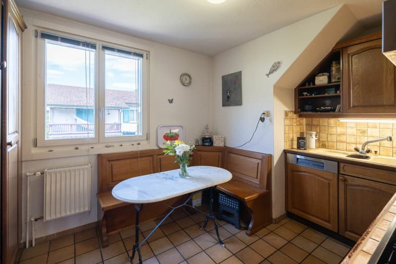 3.5 Zimmer Dachwohnung mit herrlicher Weitsicht über Belp (11)