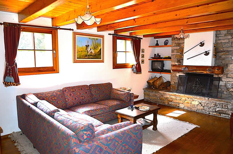Schönes Chalet inmitten der Natur mit Grundstück und herrlicher Aussicht (5)