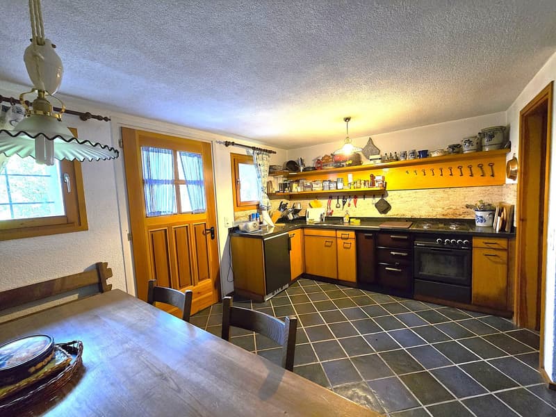 Schönes Chalet inmitten der Natur mit Grundstück und herrlicher Aussicht (12)