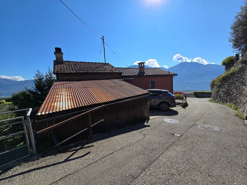 Terreno edificabile di 1029 m2 con vista lago panoramica (11)