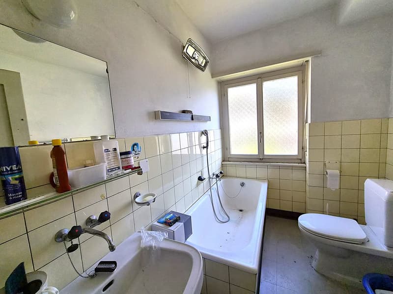 Casa con grande potenziale, anche bifamiliare, con terreno e bella vista (13)