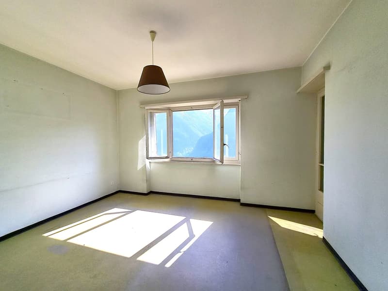 Casa con grande potenziale, anche bifamiliare, con terreno e bella vista (9)