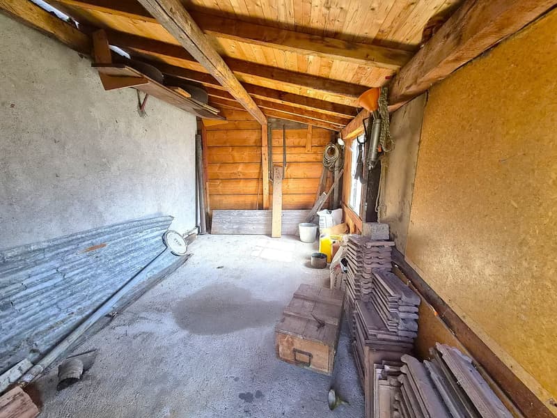Casa con grande potenziale, anche bifamiliare, con terreno e bella vista (19)
