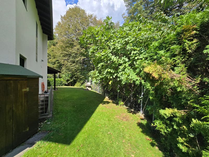 Villa unifamiliare in una posizione verde, soleggiata e tranquilla (31)