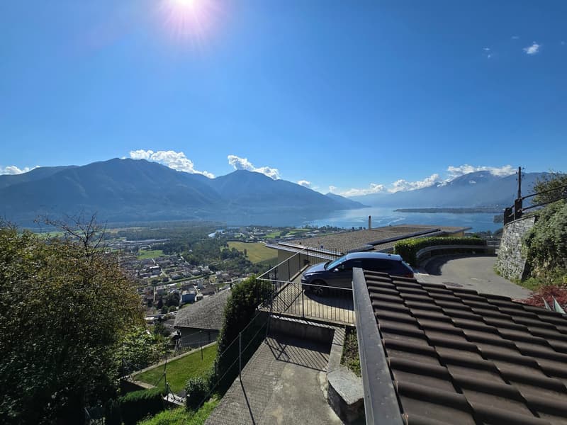 Grande proprietà con splendida vista lago panoramica e terreno edificabile (2)