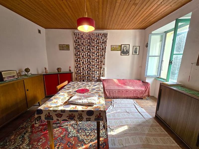 Tessiner Haus zu renovieren mit Grundstück (4)