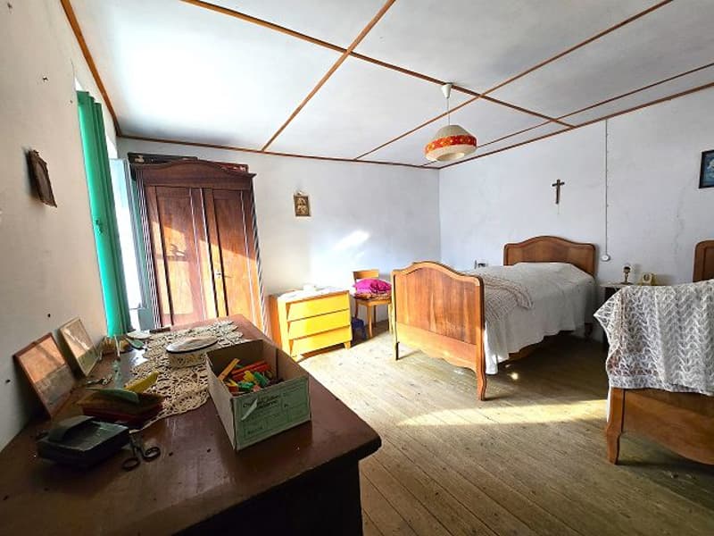 Tessiner Haus zu renovieren mit Grundstück (14)