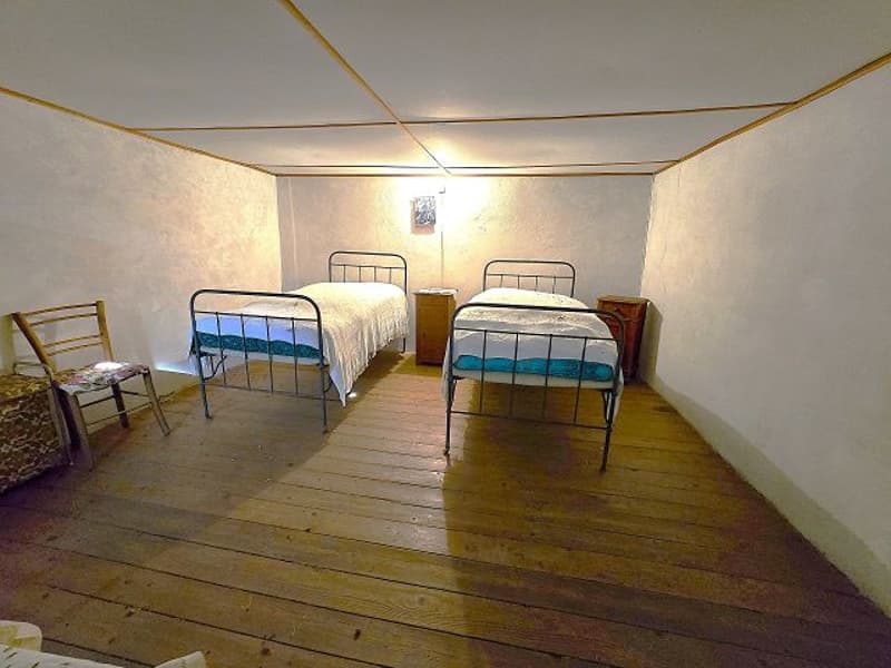 Tessiner Haus zu renovieren mit Grundstück (10)