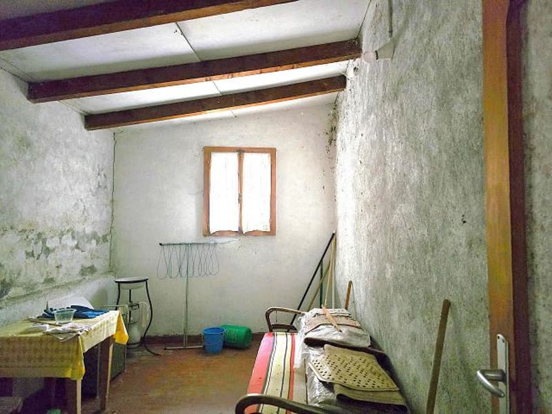 Tessiner Haus zu renovieren mit Grundstück (19)