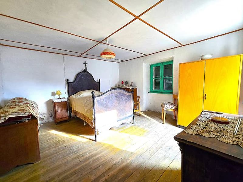Tessiner Haus zu renovieren mit Grundstück (12)