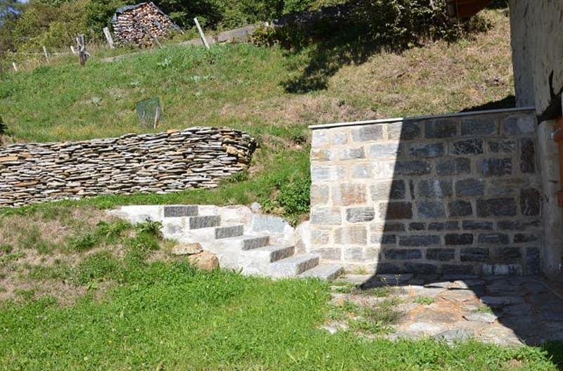 Teilweise renoviertes Rustico mit Baugenehmigung und Grundstück (9)