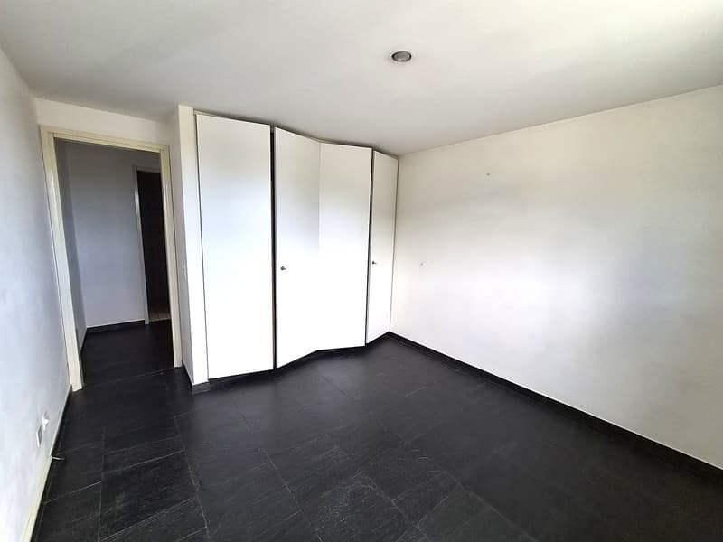Casa a schiera con terrazza e garage in un posto tranquillo e soleggiato (16)