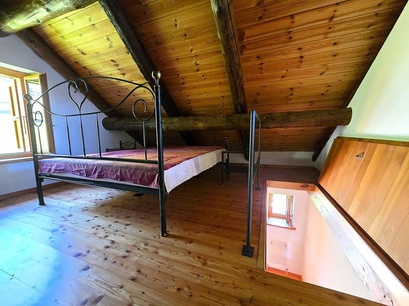 schönes Berghaus mit grossem Land und herrlichem Panoramablick (24)