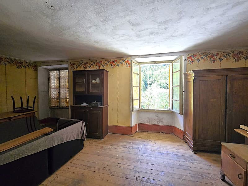 Großes Haus mit Garten, Garage und herrlicher Aussicht (16)