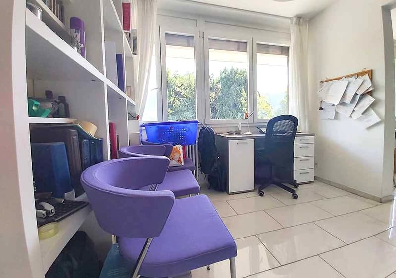 Helle 2,5-Zi. Wohnung mit Seeblick mit Terrasse und Parkplatz (15)
