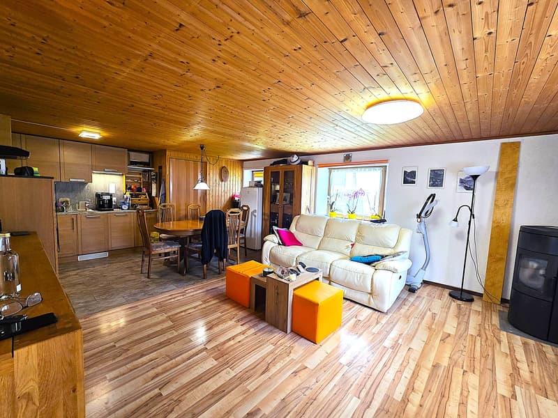 schönes Doppelchalet mit Garten und herrlicher Aussicht (19)