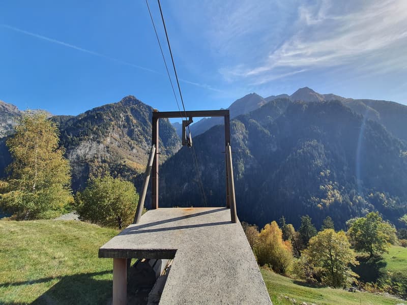 2 Bergbauernhöfe mit grossem Land an einem sehr sonnigen Ort (30)