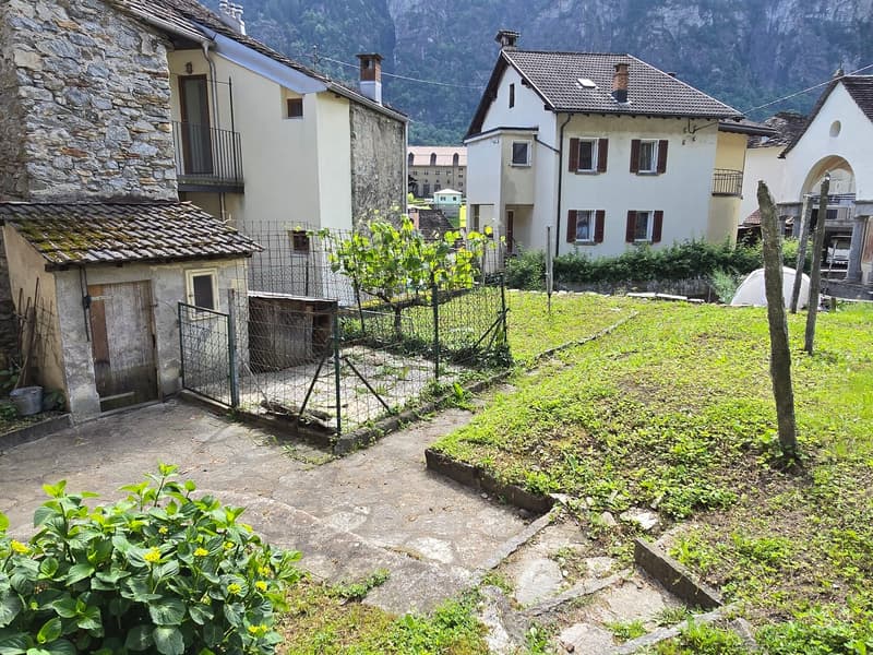 Schönes Haus im Kern mit Garten, Terrasse & schöner Aussicht (27)