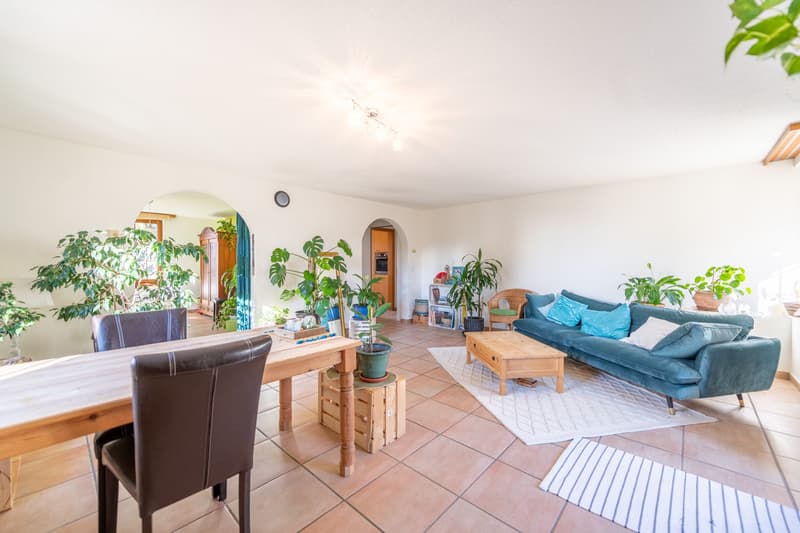 Investition mit Stil  Vollvermietetes Mehrfamilienhaus mit 4.95 % Rendite (3)