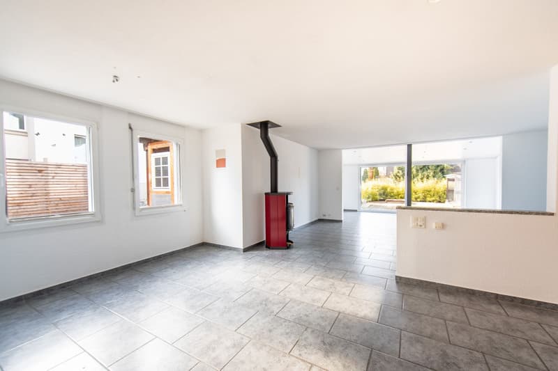 Ankommen und wohlfühlen: 6.5-Zimmer-Doppelhaushälfte in familienfreundlicher Wohnlage (7)