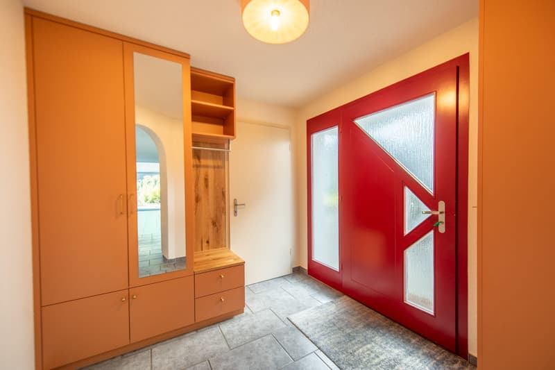 Ankommen und wohlfühlen: 6.5-Zimmer-Doppelhaushälfte in familienfreundlicher Wohnlage (8)