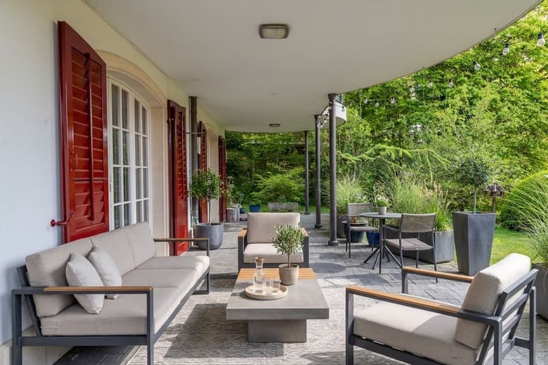 Modernes Zuhause mit Cheminée & privatem Gartenanteil (12)
