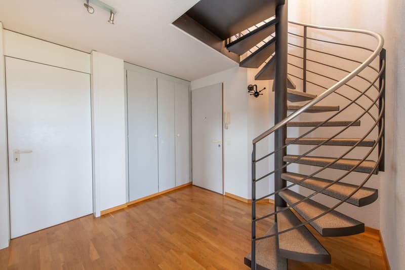 Duplexwohnung mit gemütlichem Cheminée & eigener Waschmaschine (7)