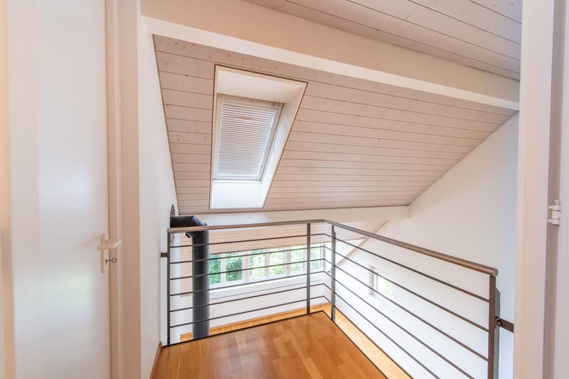 Duplexwohnung mit gemütlichem Cheminée & eigener Waschmaschine (12)