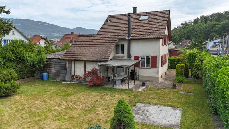 Wohnen & Entspannen: Freistehendes Einfamilienhaus mit grosszügigem Garten (1)